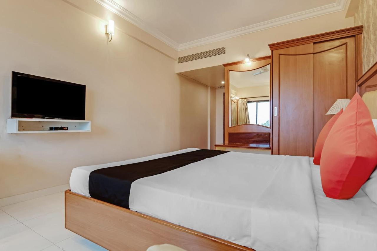Capital O 41646 Hotel Devi Towers Salem Dış mekan fotoğraf