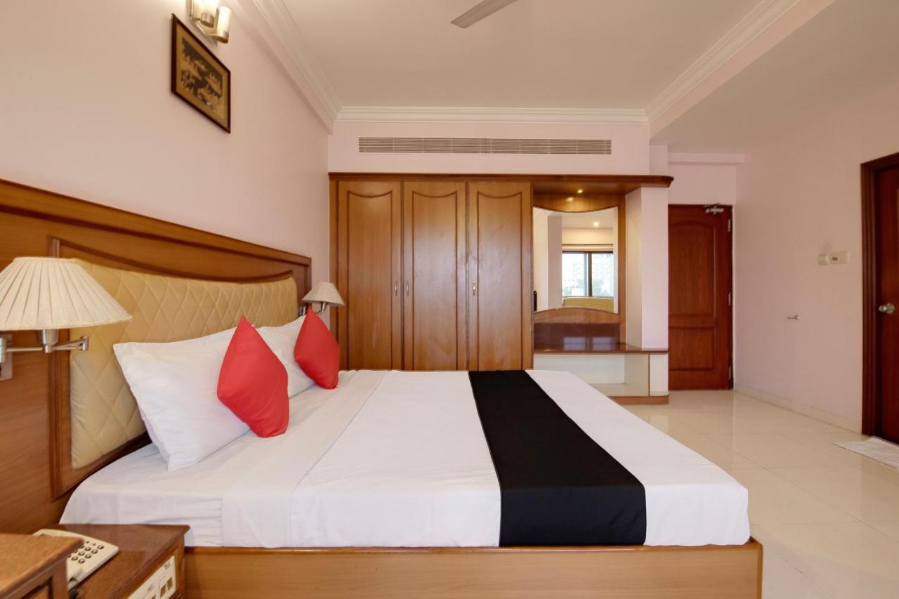 Capital O 41646 Hotel Devi Towers Salem Dış mekan fotoğraf